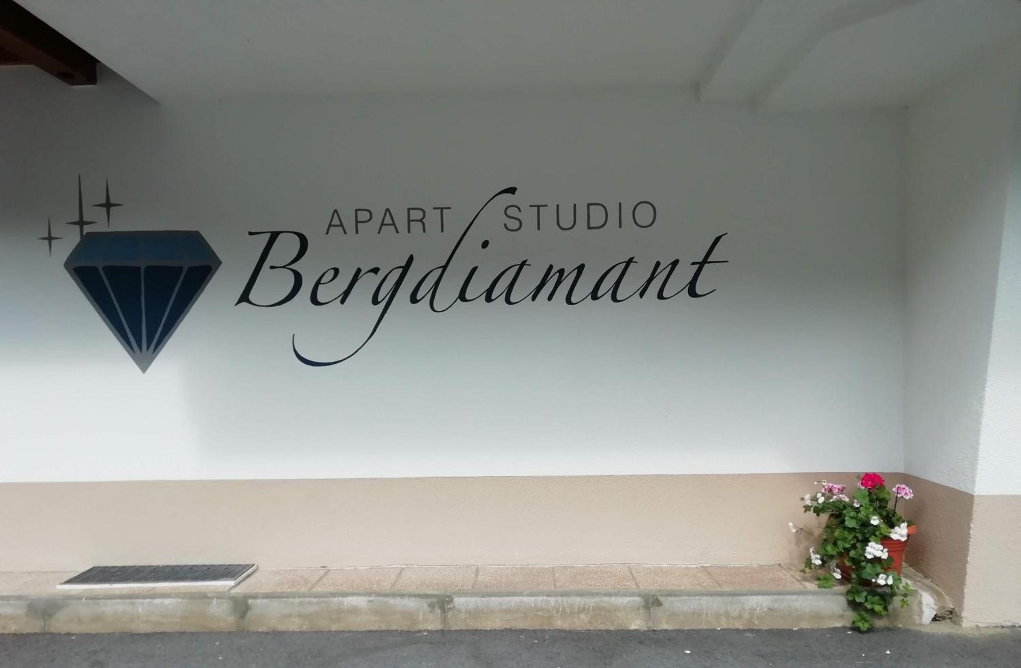 Apart Studio Bergdiamant Piosmes Exteriör bild